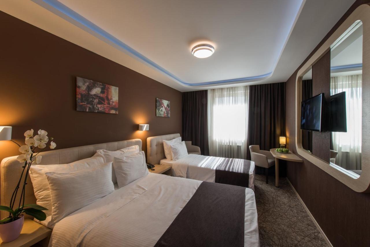 Garni Hotel Aveny Čačak Exteriér fotografie