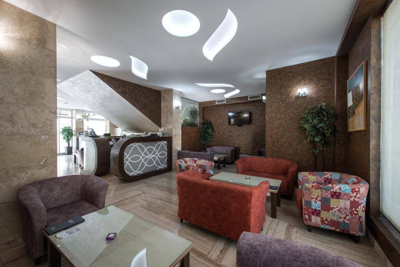 Garni Hotel Aveny Čačak Exteriér fotografie